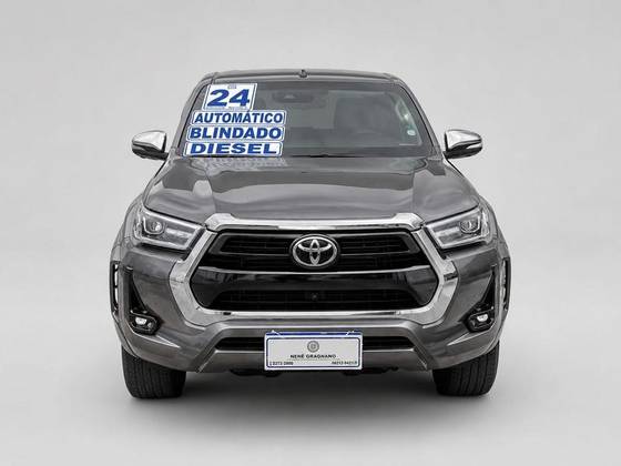 TOYOTA HILUX 2.8 D-4D TURBO DIESEL CD SRX PLUS 4X4 AUTOMÁTICO TOYOTA HILUX 2.8 D-4D TURBO DIESEL CD SRX PLUS 4X4 AUTOMÁTICO
